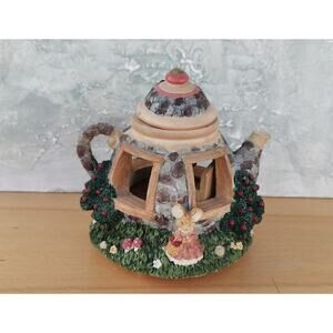 Boyds Bear Vintage Unique music box.